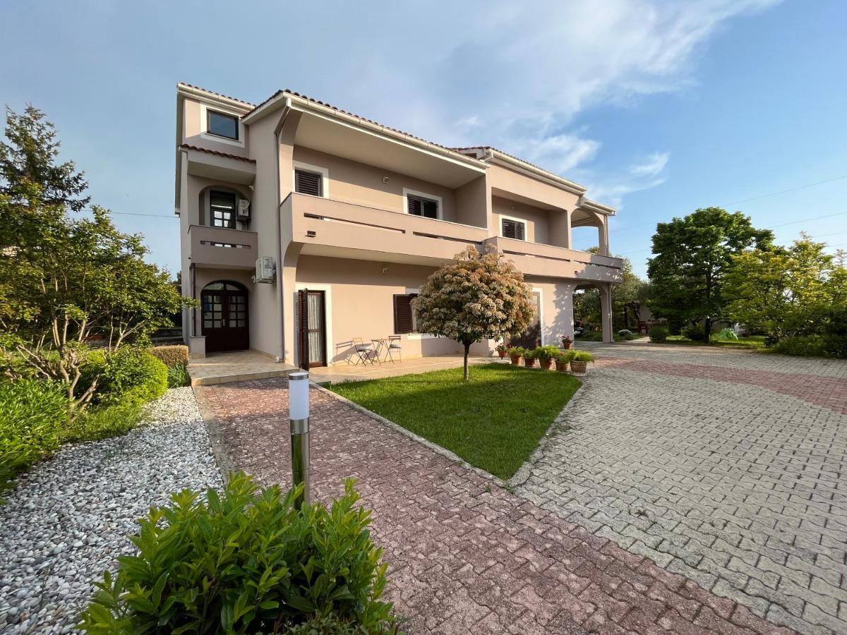 Apartment Lina Zadar Exterior photo